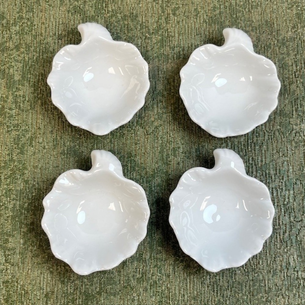 Limoges France White Porcelain Leaf Salt Cellars Nut Dishes‎ Set of 4 Vintage